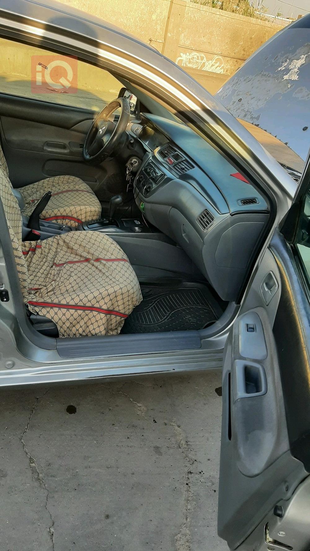 Mitsubishi Lancer
